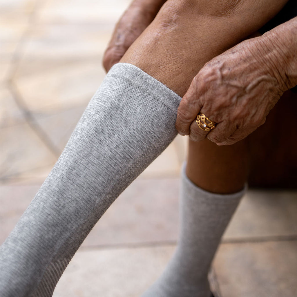 Premium Anti-Fatigue Bamboo Footsleeves - Soft Support for Active Days